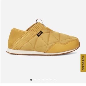 New without tags, Teva reEmber quilted shoe